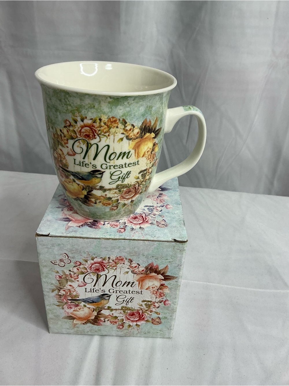 0006 - Floral Green "Mom Life's Greatest Gift" Ceramic Mug - Picture 2 of 8